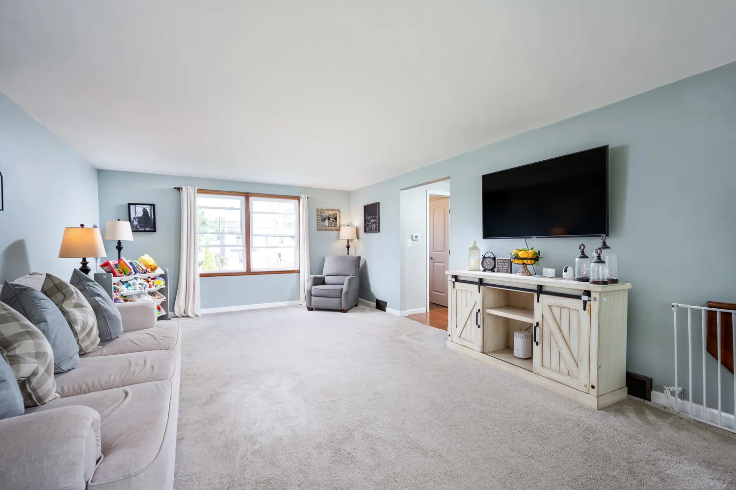 HDR listing photography of a Western New York home for sale