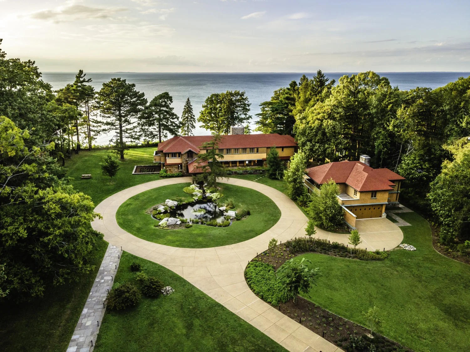 Frank Lloyd Wright's Graycliff