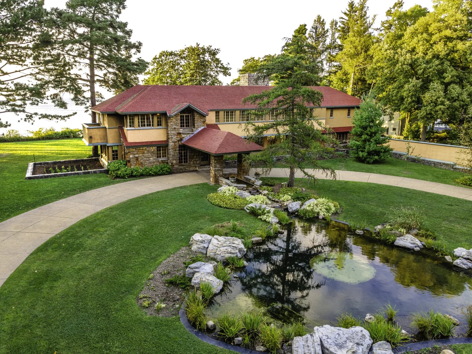 Frank Lloyd Wright's Graycliff