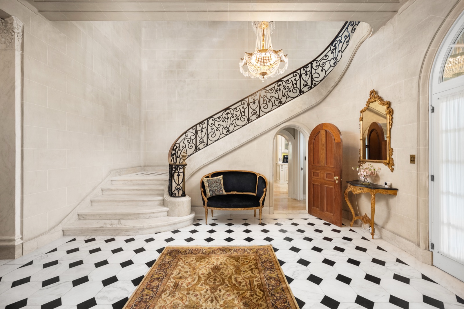 Interior photography, 50 Tudor