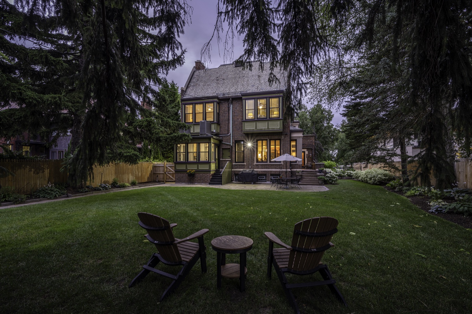 Twilight photography, 104 Chapin