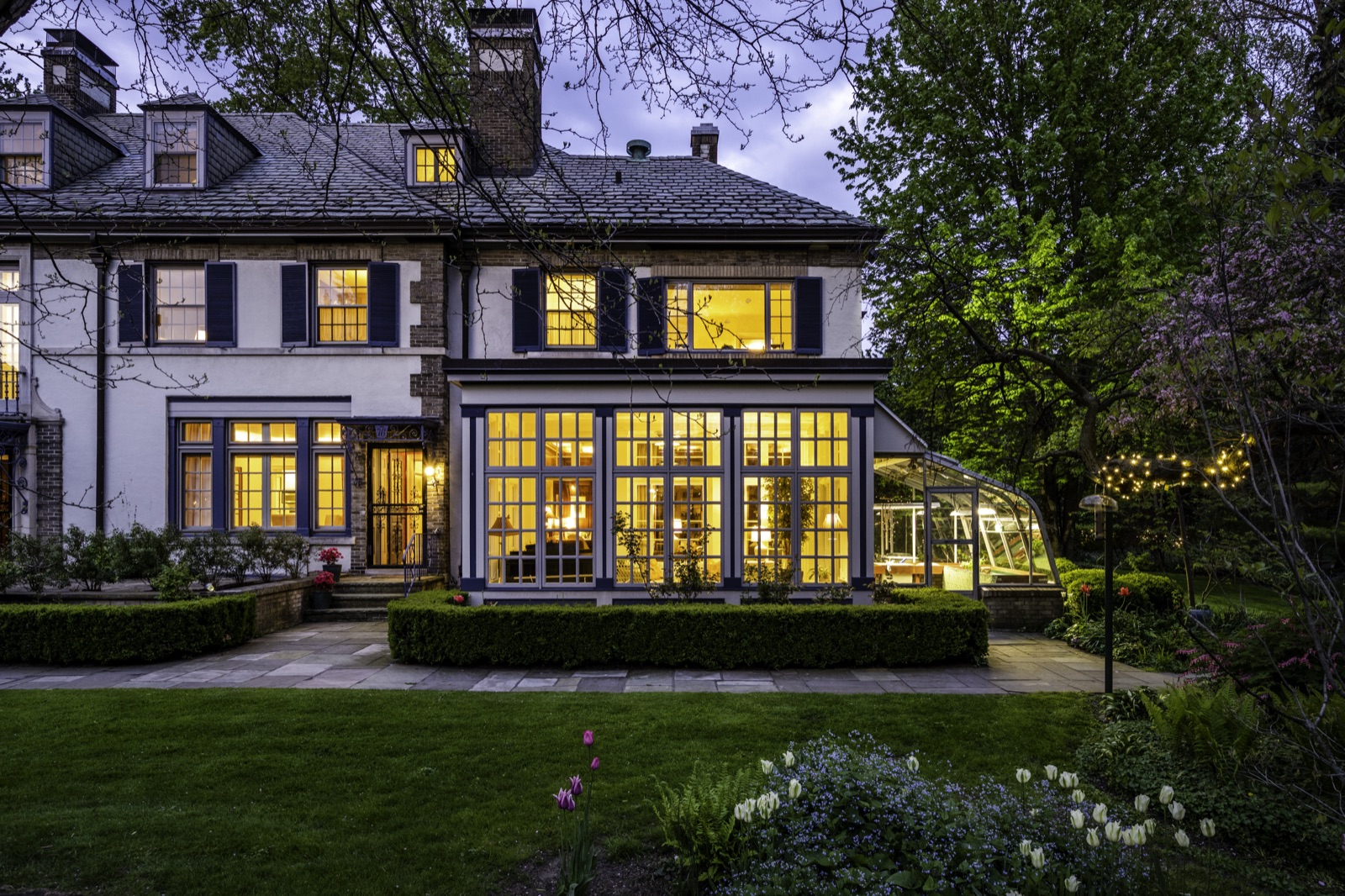 Twilight photography, 771 West Ferry